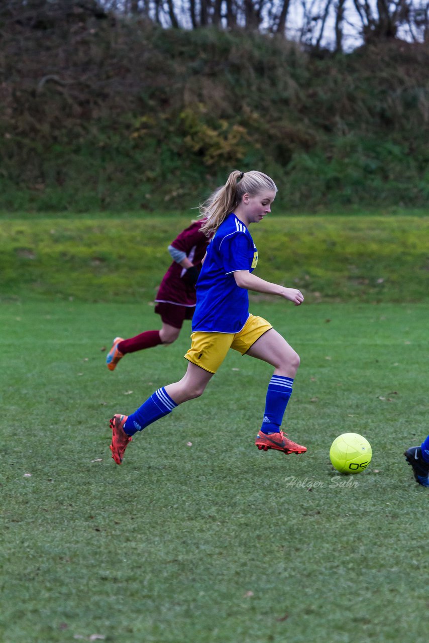 Bild 77 - B-Juniorinnen TSV Gnutz o.W. - SV Henstedt Ulzburg II : Ergebnis: ca. 5:0